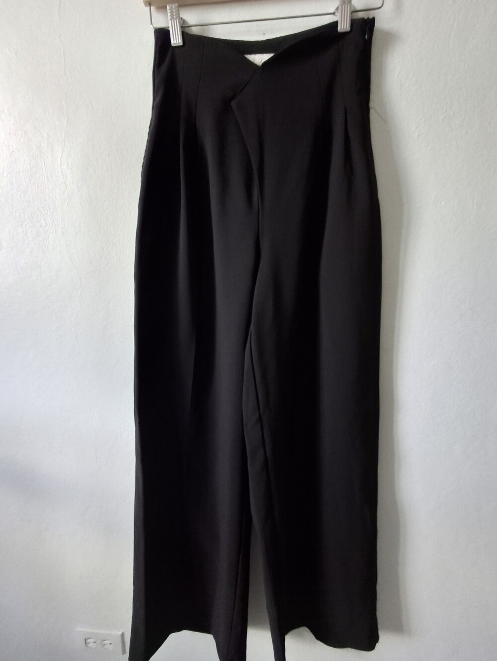 Black High-Waist Wide-Leg Women's Pants - Classic Workwear